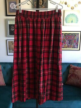 OLD NAVY size L Red Tartan Plaid Smocked Waist Pull-On Long Skirt